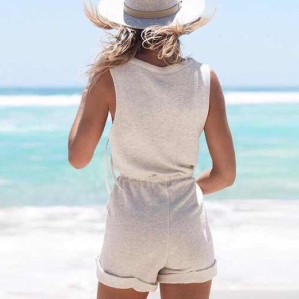 Cute romper! Brand New Never Worn! - Picture 3 of 4